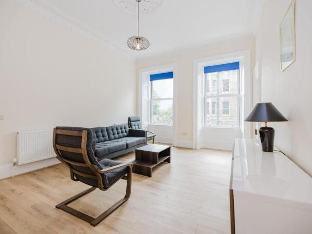 Apartment for rent in Newington, Scotland