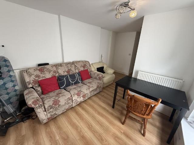 Apartment for rent in Brynmill, Swansea