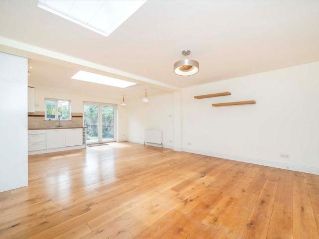 Apartment for rent in Gospel Oak, Greater London