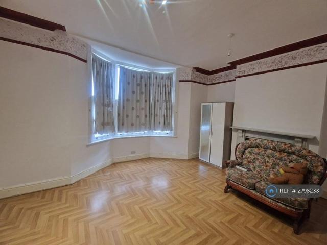 Flat for rent in Oxenden, The Bridge