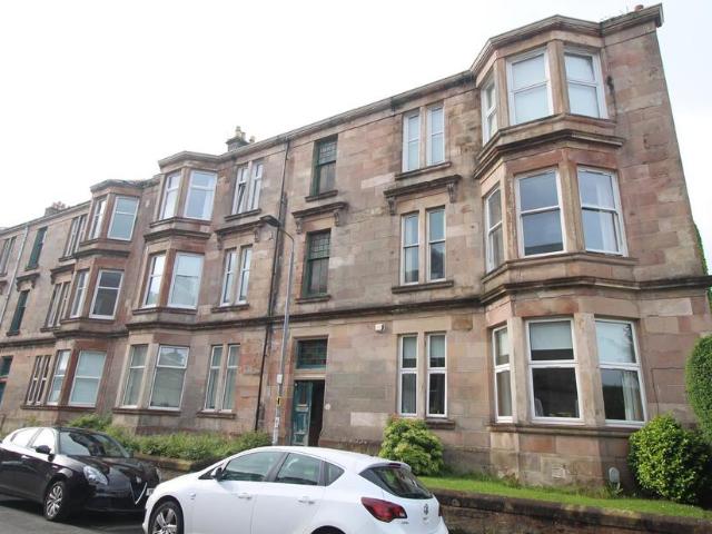 Flat for rent in Cardwell Bay, Gourock