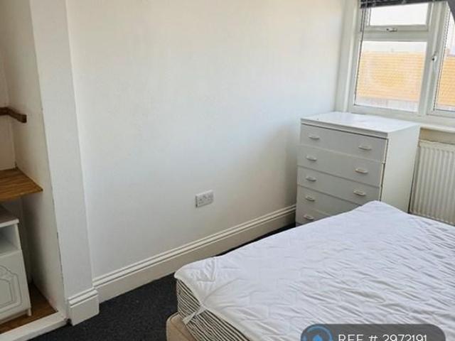 Apartment for rent in Seaford, Iford