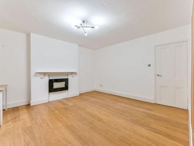 Apartment for rent in London Borough of Camden, Greater London