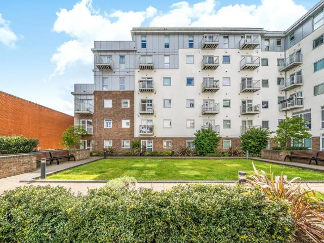 Flat for rent in Guildford Park, Westborough