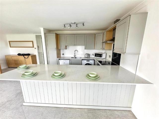 Flat for rent in Long Ashton, North Somerset