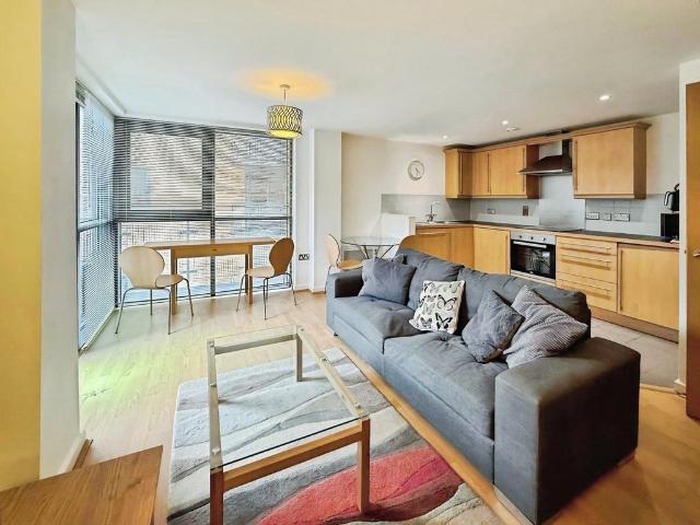 Flat for rent in Holbeck, West Yorkshire