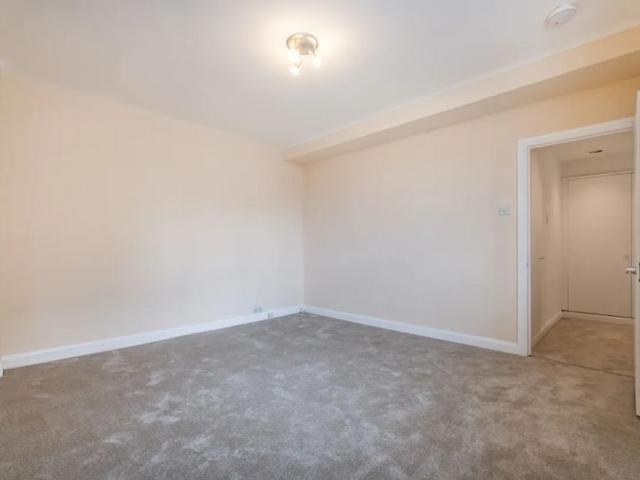 Apartment for rent in Kensington, Greater London