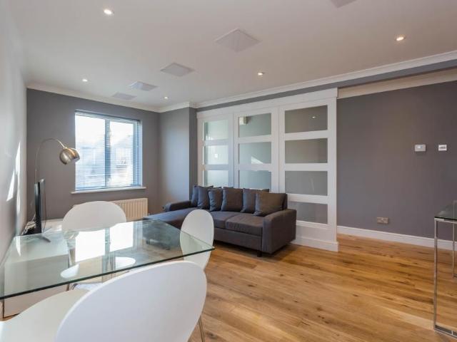 Apartment for rent in High Wycombe Community Board, High Wycombe