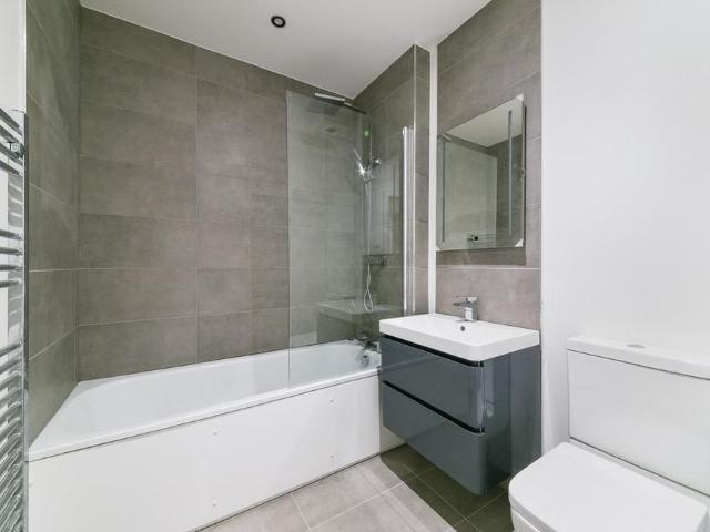 Apartment for rent in London Borough of Croydon, Greater London