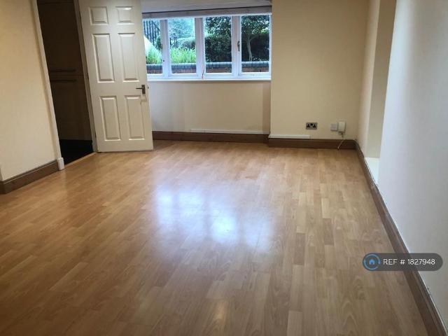 Apartment for rent in Snaresbrook, Greater London