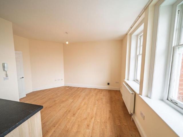 Apartment for rent in Talbot Village, Bournemouth