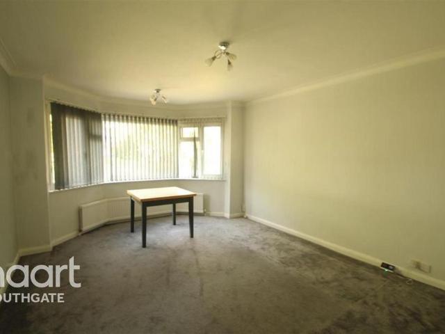 Apartment for rent in Cockfosters, Greater London