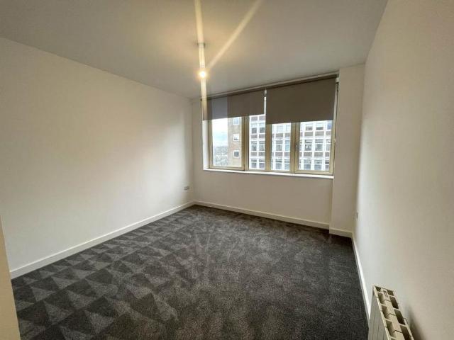 Apartment for rent in Perryfields, West Sussex