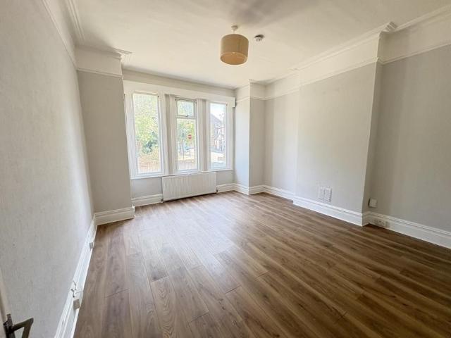 Apartment for rent in London Borough of Croydon, Greater London