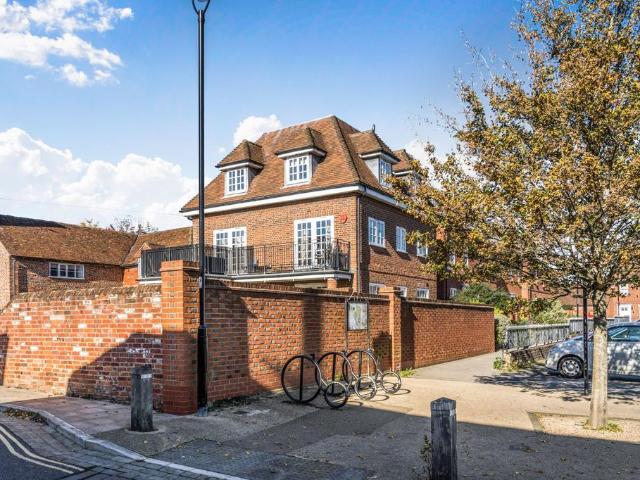 Flat for rent in Helford, Hampshire