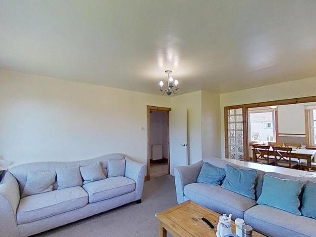 Flat for rent in Currie, Scotland