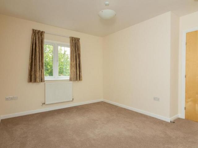 Apartment for rent in Elmfield, Leicestershire