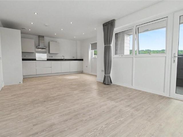 Apartment for rent in Castle Hill, Monks Orchard