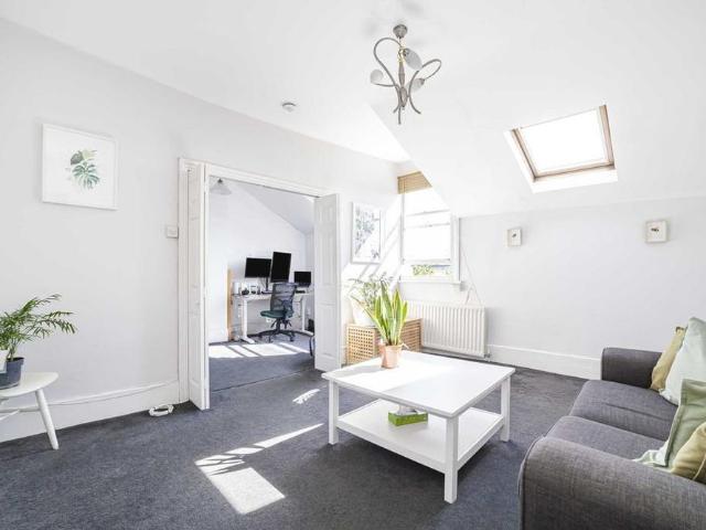 Apartment for rent in Dulwich Village, Greater London