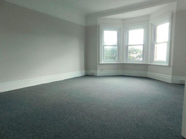 Apartment for rent in West Marina, Guestling Green