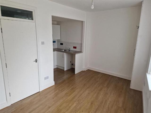 Apartment for rent in Liscard, Wirral