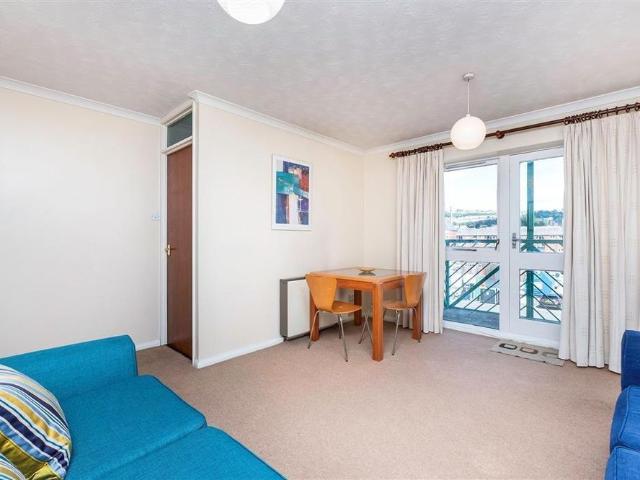 Apartment for rent in Mount Pleasant, Nangreaves