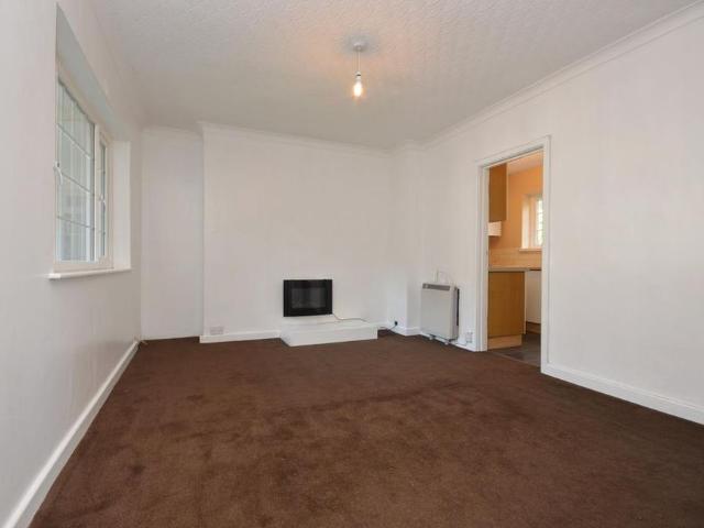 Apartment for rent in Manor Park, Epsom