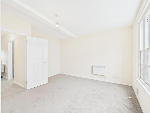 Apartment for rent in Tewkesbury, Pamington