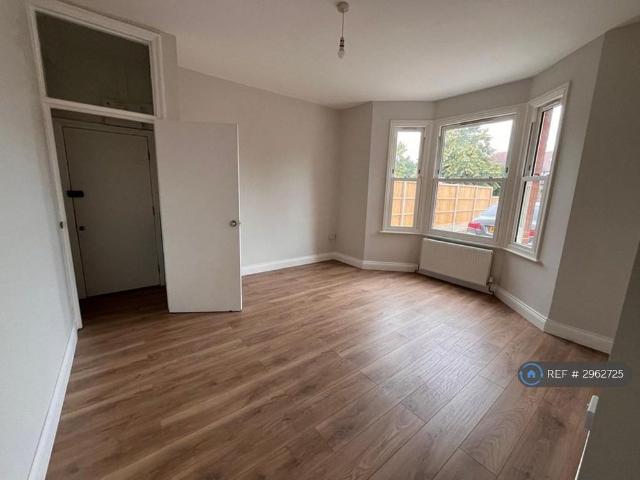 Apartment for rent in London Borough of Hounslow, Greater London