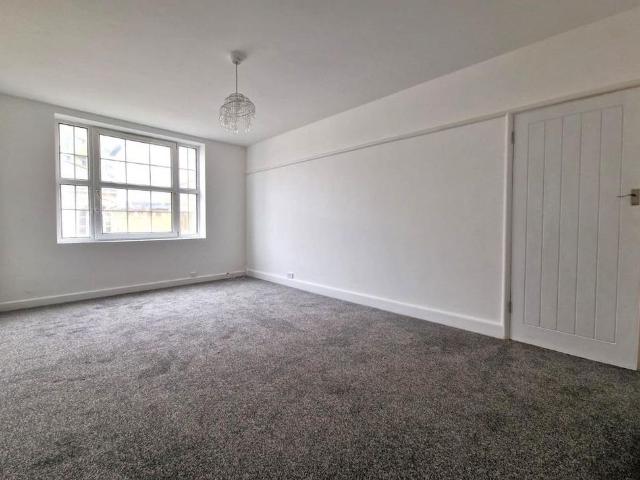 Apartment for rent in Spring Park, Luton