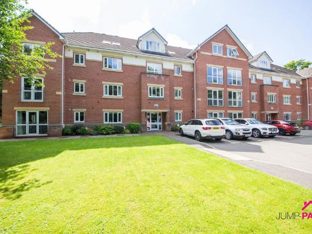 Flat for rent in Wargrave, Newton-le-willows