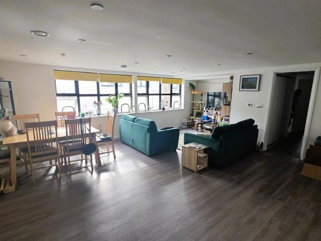 Apartment for rent in East Cliff, Acol