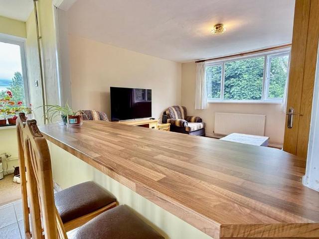Apartment for rent in Holt Park, West Yorkshire