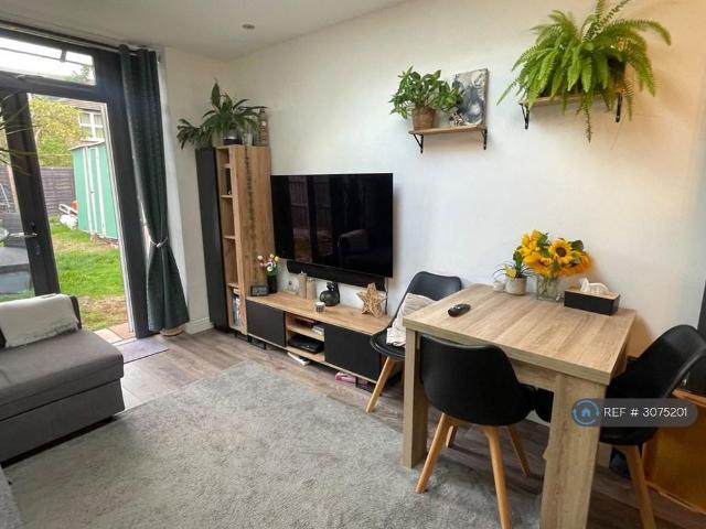 Apartment for rent in London Borough of Croydon, Greater London