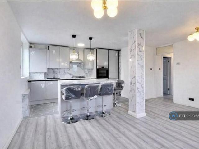 Flat for rent in Alton Barnes, Essex