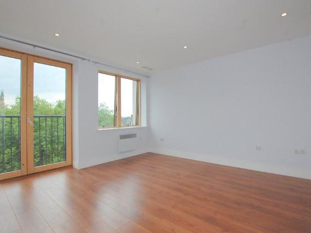 Flat for rent in Beckenham, Isle Of Man