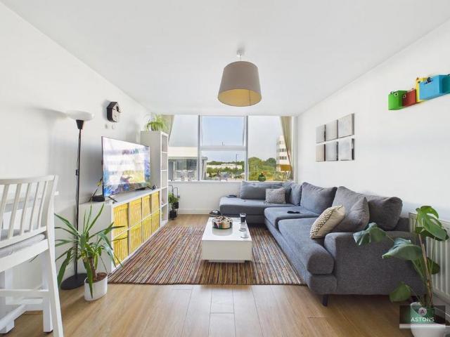 Apartment for rent in Lowfield Heath, Glynde