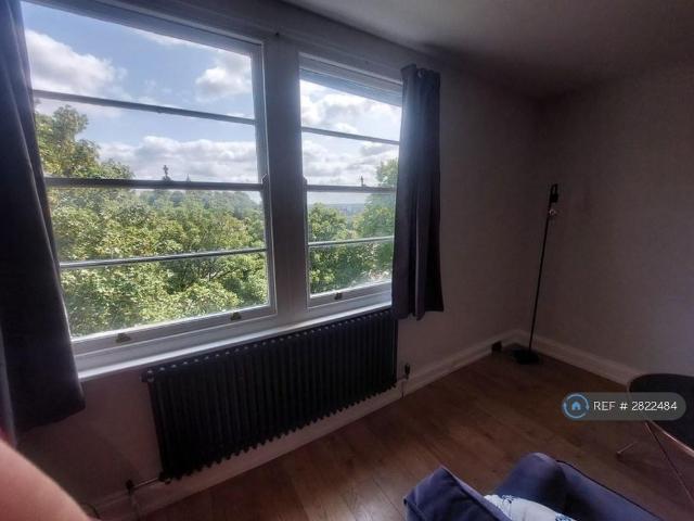 Apartment for rent in Spike Island, Feckenham
