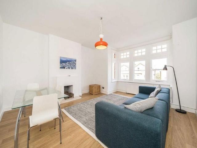 Apartment for rent in London Borough of Lambeth, Greater London
