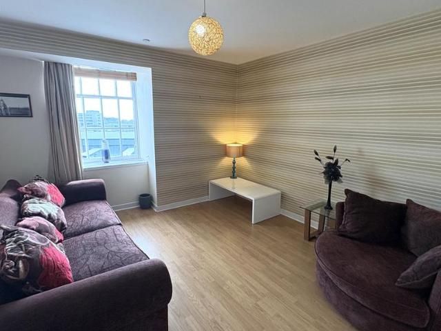 Flat for rent in City Centre, Ballindoch