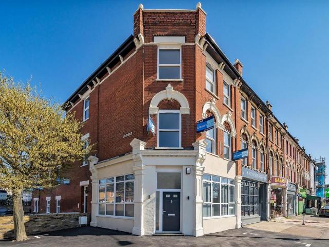 Flat for rent in Norbiton, Greater London