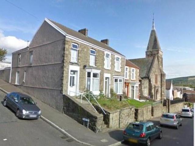 Flat for rent in Manselton, Swansea