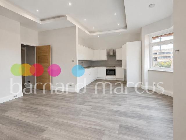 Apartment for rent in London Borough of Croydon, Purley