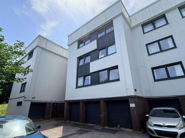 Flat for rent in Torre, Babbacombe