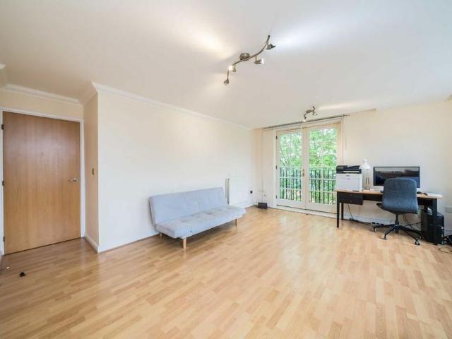 Apartment for rent in London Borough of Hounslow, Spring Grove