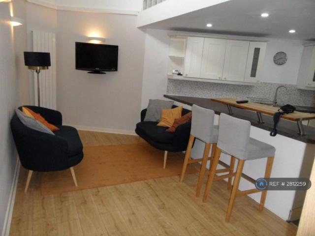 Apartment for rent in Elmfield, Leicestershire