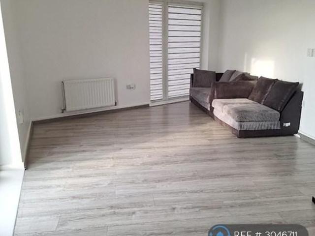 Apartment for rent in Barking Riverside, Greater London