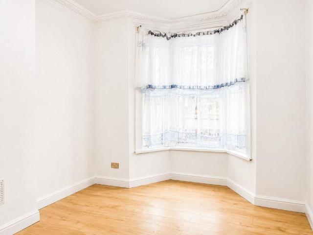 Flat for rent in London Borough of Croydon, Thornton Heath