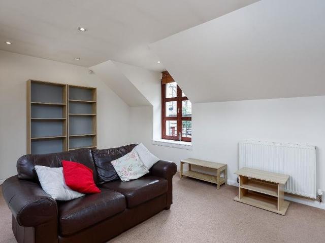 Apartment for rent in Mayfield, Newington
