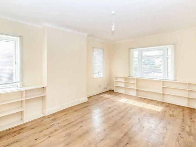 Apartment for rent in London Borough of Hounslow, Spring Grove